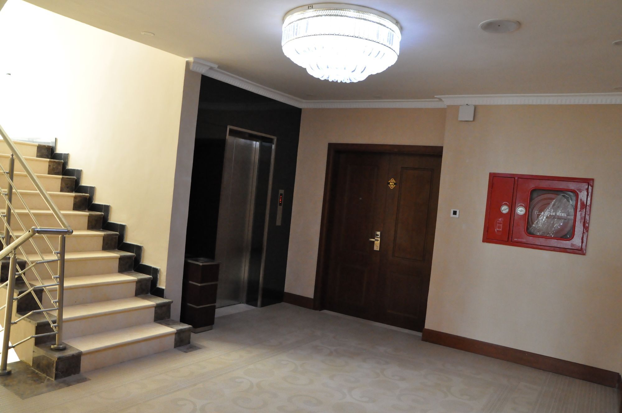 Addissinia Hotel Экстерьер фото